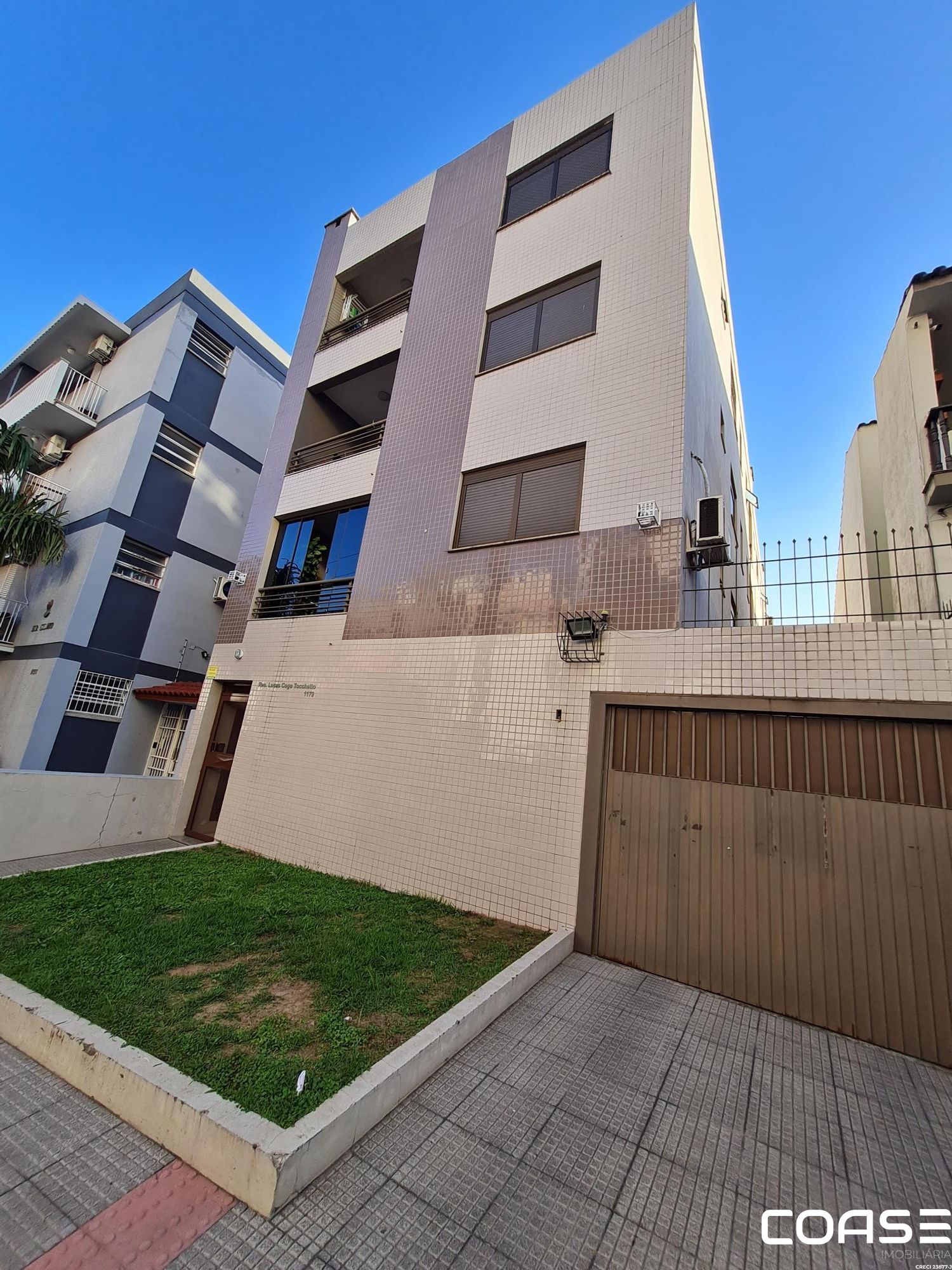Apartamento 01 Dormitório para venda com sacada churrasqueira e garagem