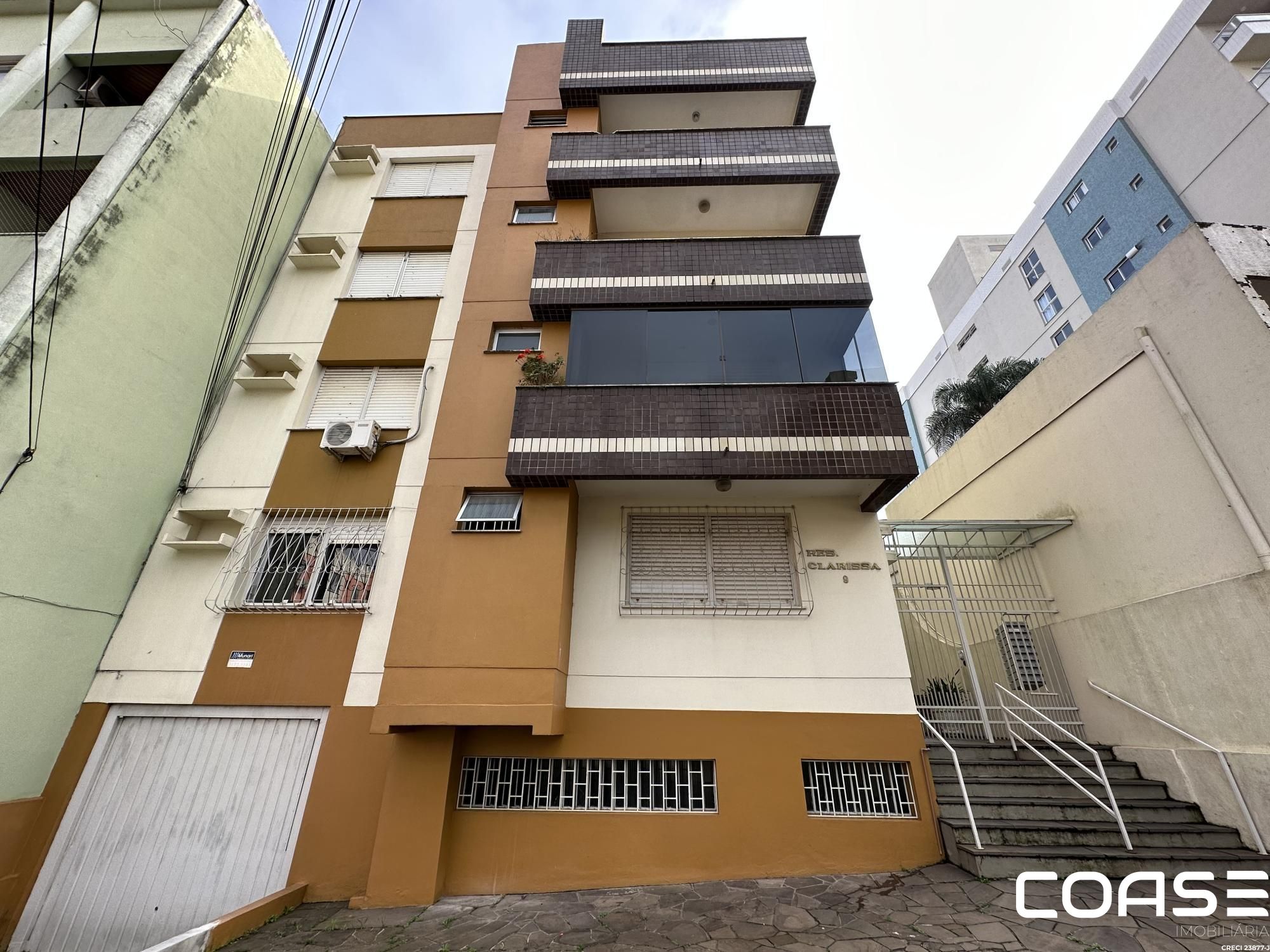 Apartamento de 02 dormitórios com dependência completa terraço e garagem