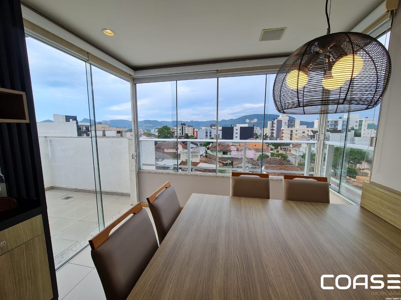 🏡Duplex Mobiliado Próximo à UFSM com Terraço e 3 Dormitórios 🏡