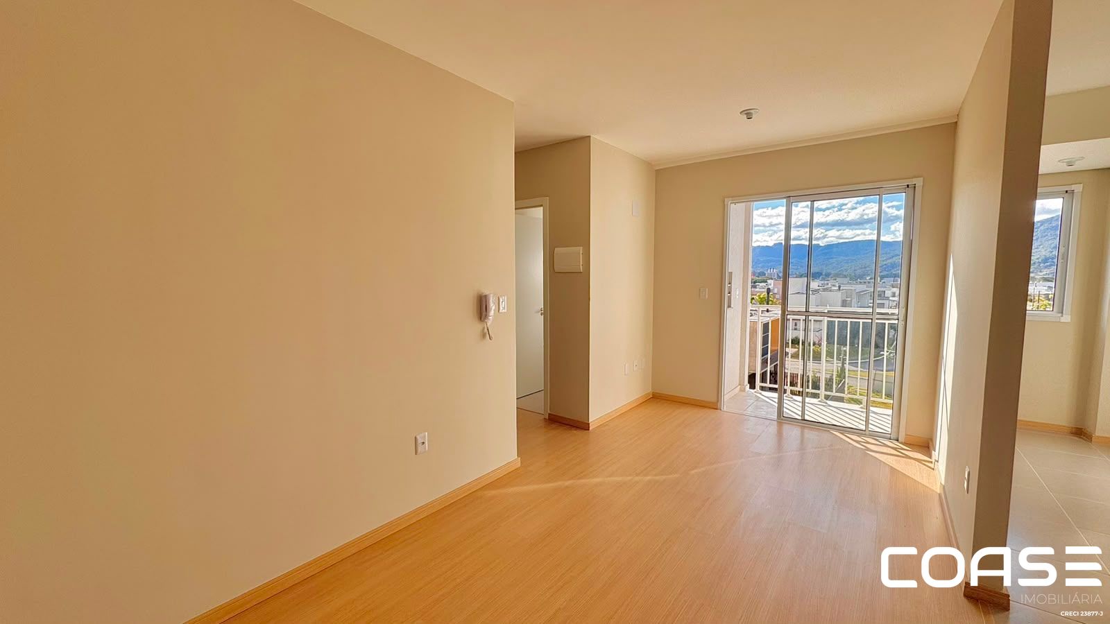 APARTAMENTO  DE DOIS DORMITÓRIOS DISPONÍVEL PARA LOCAÇÃO EM CAMOBI