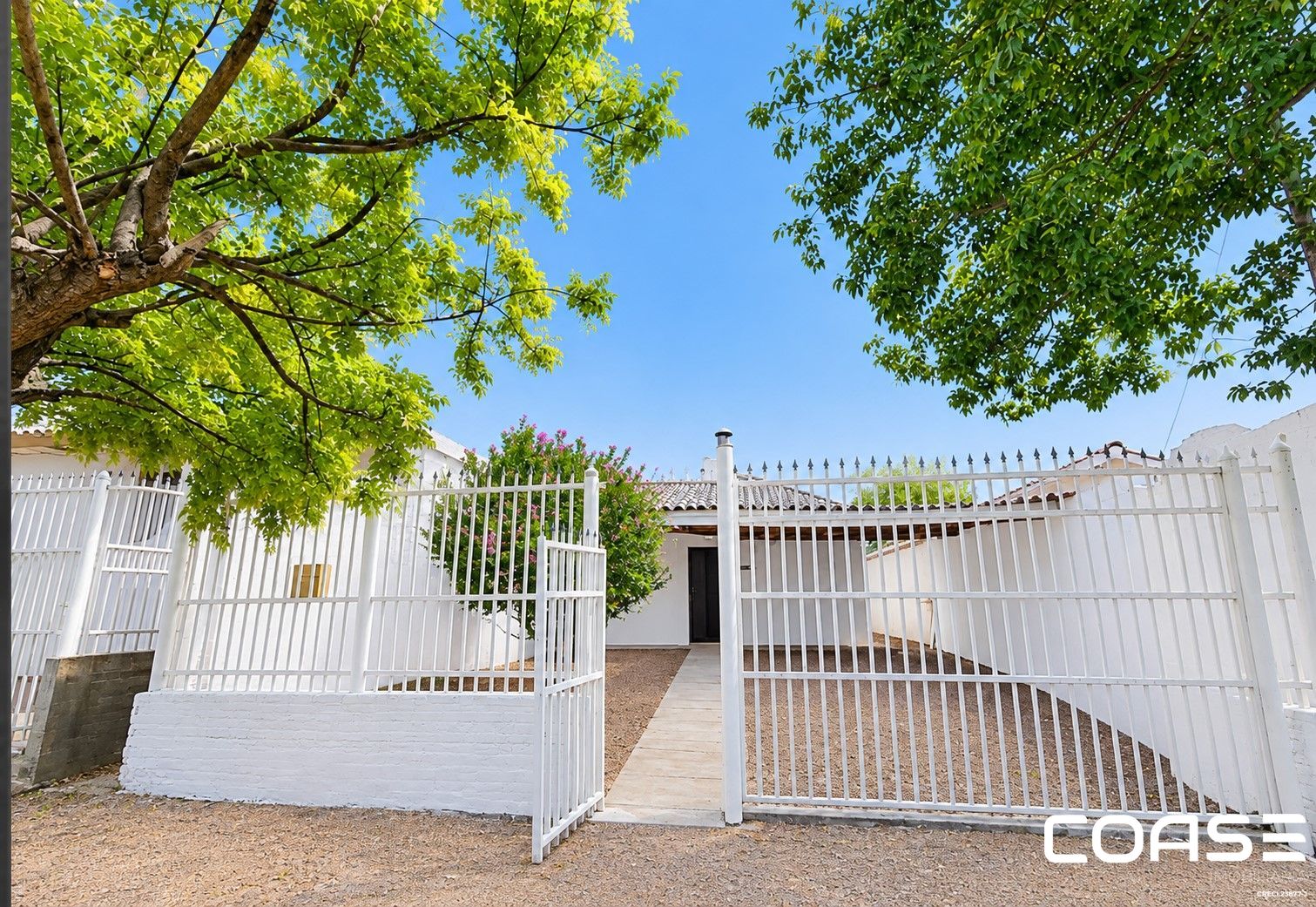 Casa de 3 dormitórios à venda no Bairro Camobi