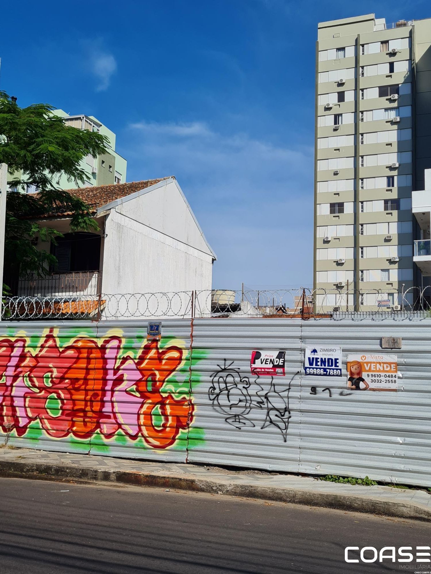 Terreno 10x30 para venda na Silva Jardim em Sta Maria