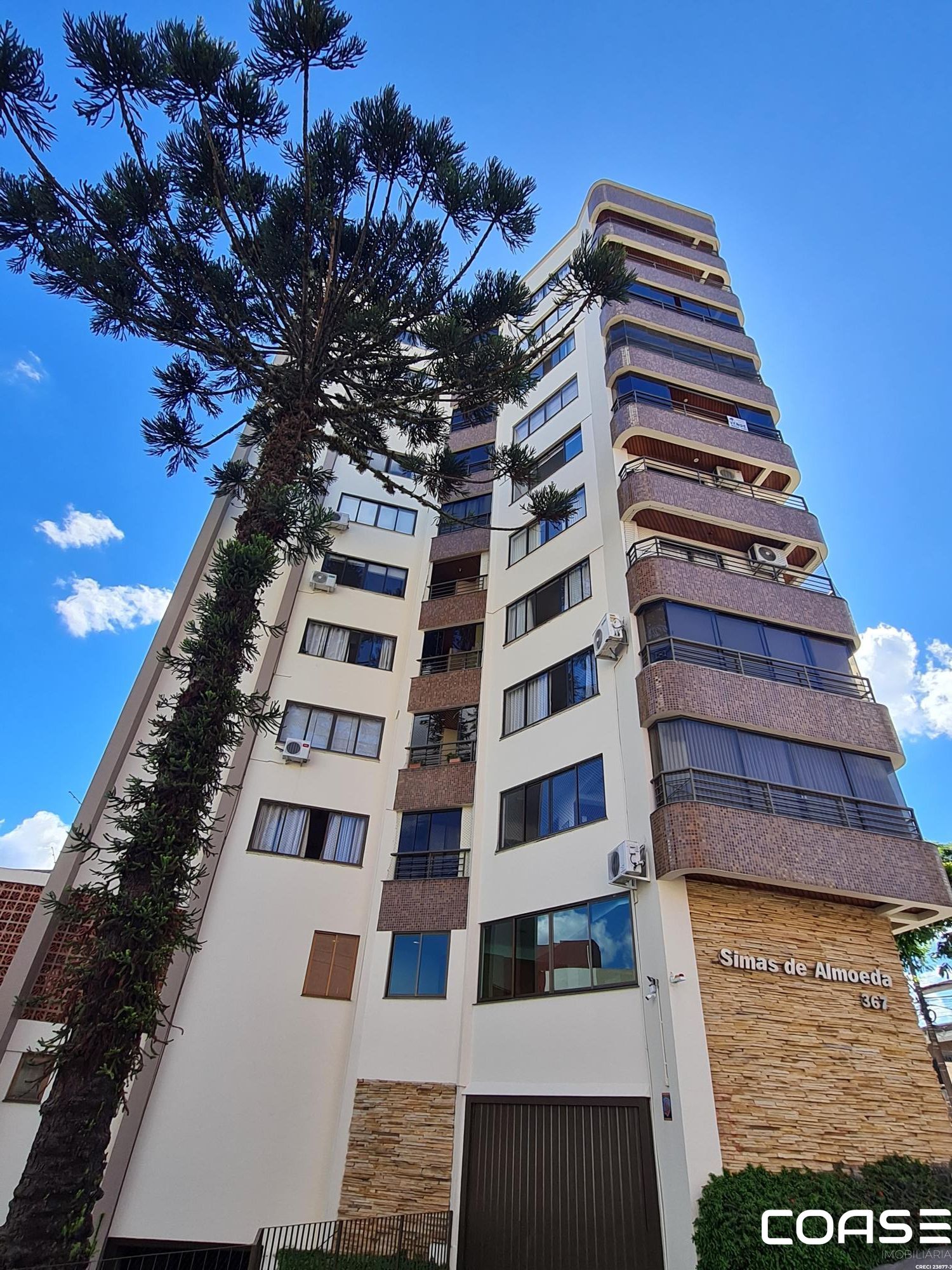 Apartamento amplo 03 dormitórios para venda em Santa Maria ed Simas de Almoeda