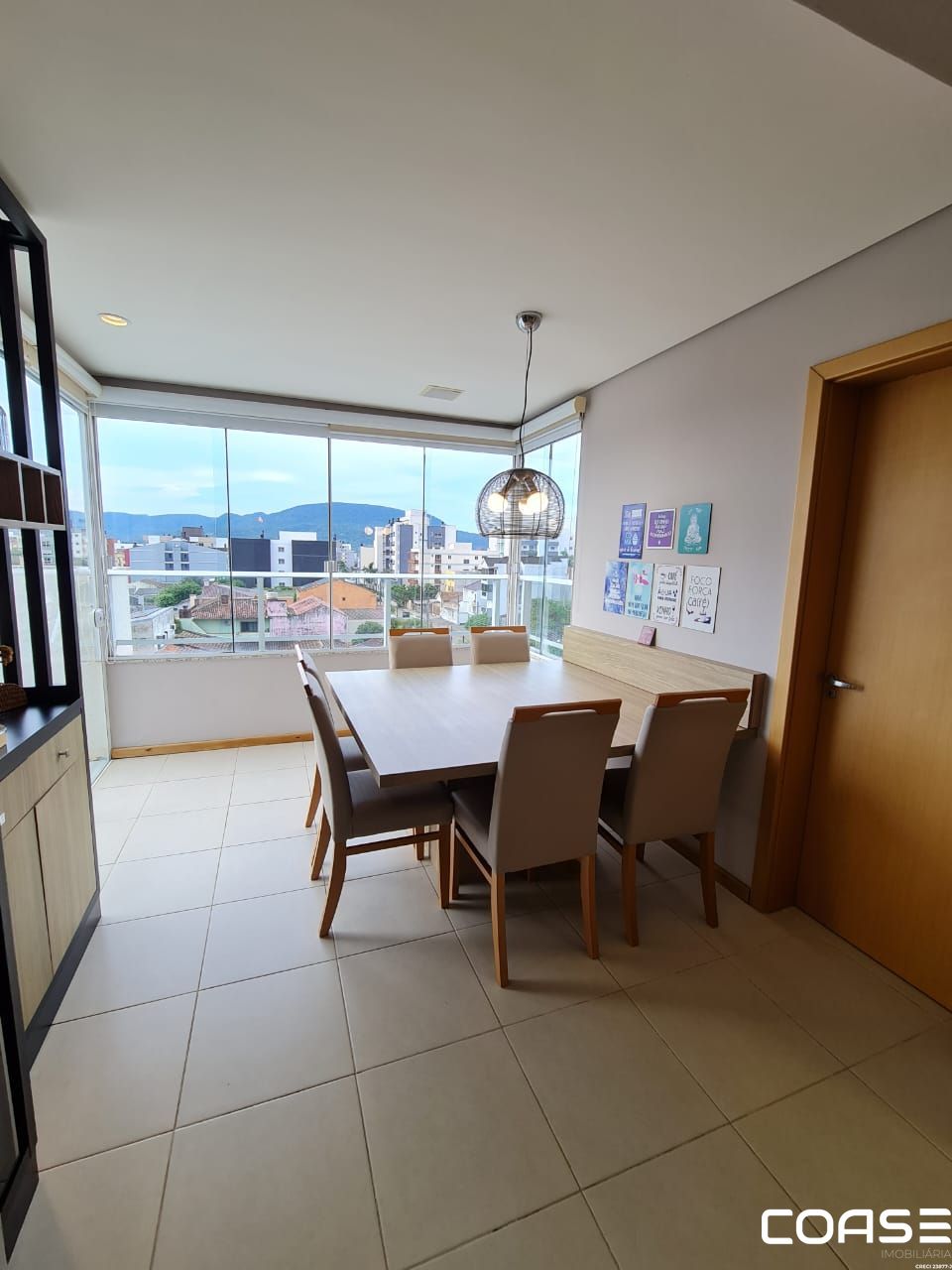 🏡 Duplex Mobiliado Próximo à UFSM com Terraço e 3 Dormitórios 🏡