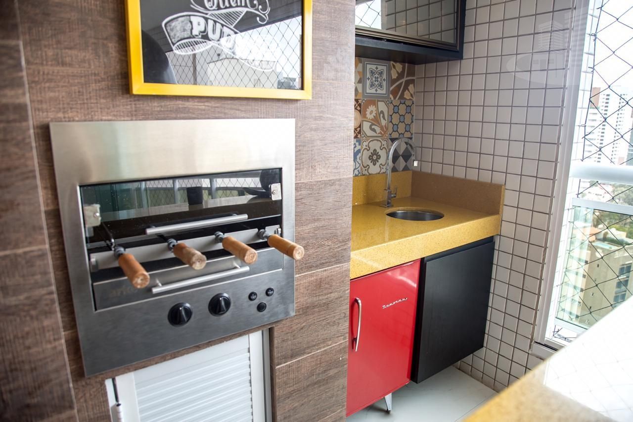 Apartamento à venda com 3 quartos, 196m² - Foto 9