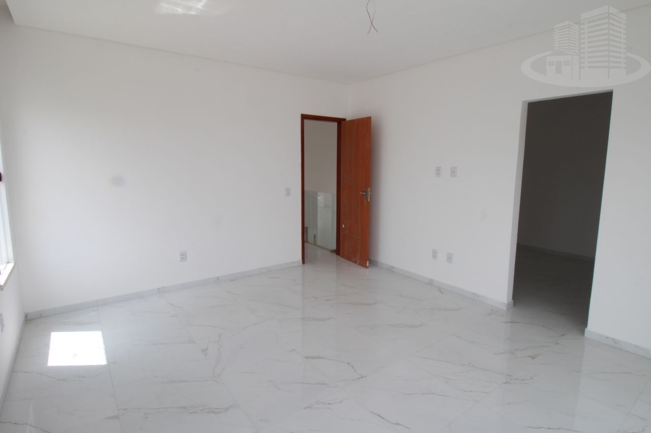 Casa de Condomínio à venda com 4 quartos, 210m² - Foto 8