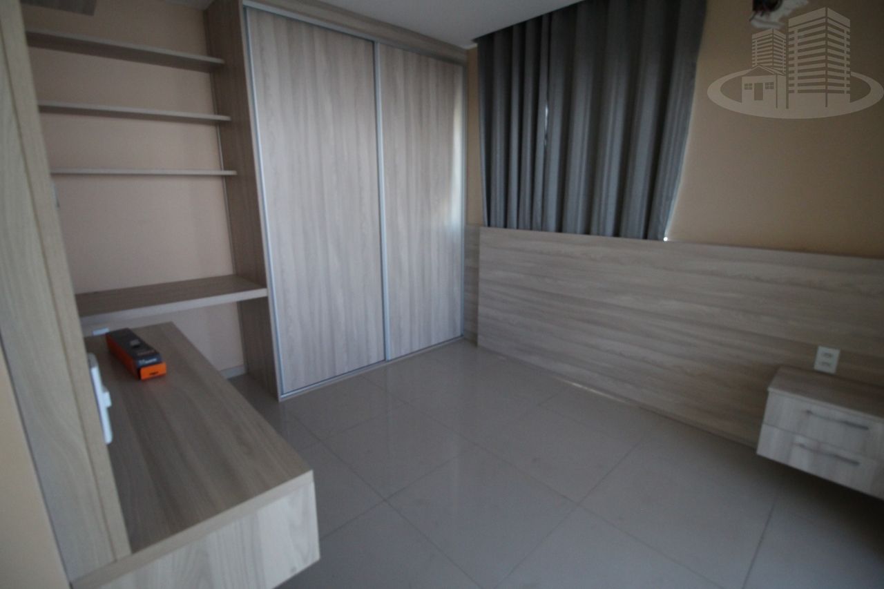 Casa de Condomínio à venda com 3 quartos, 196m² - Foto 12