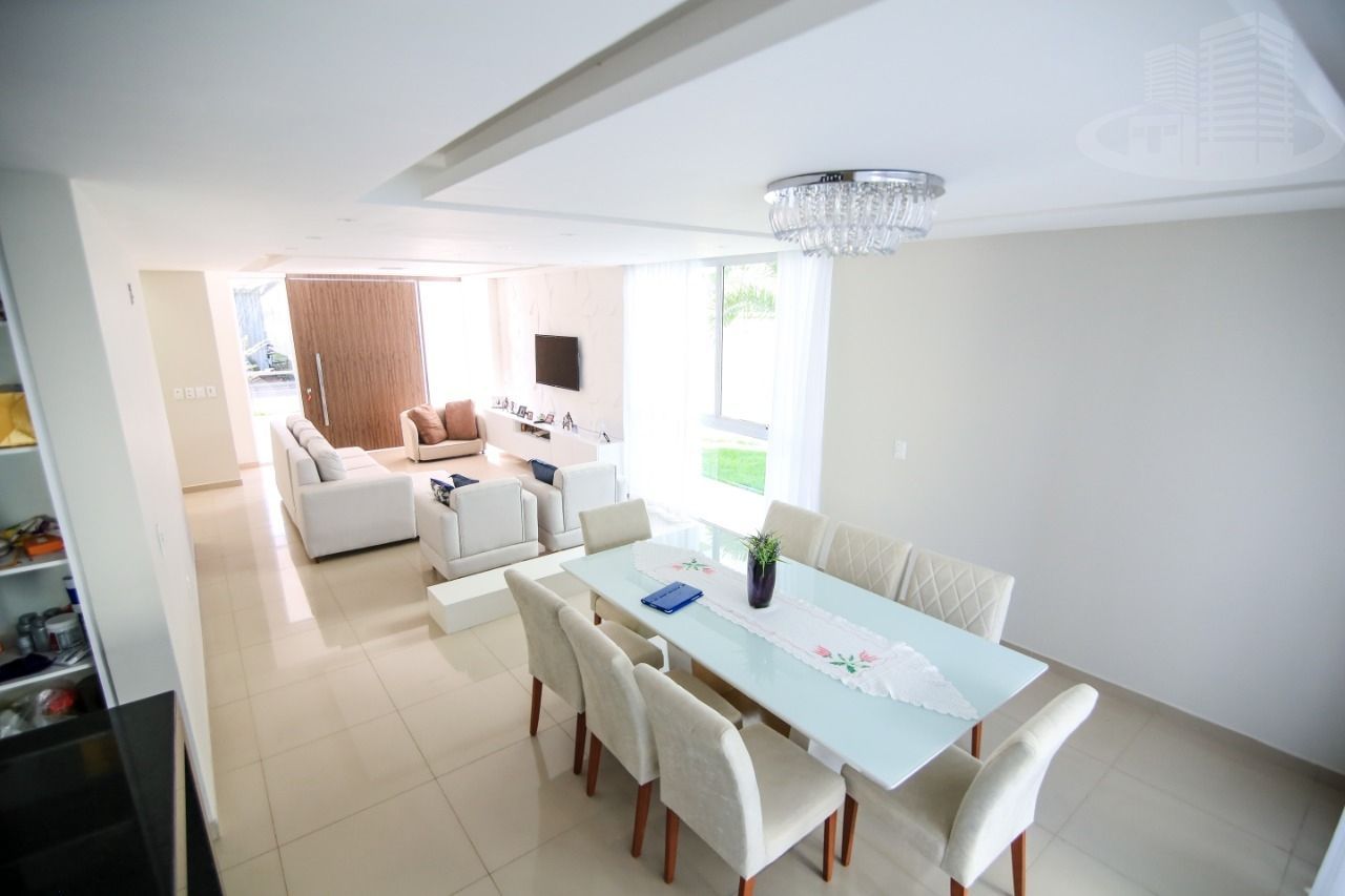 Casa de Condomínio à venda com 4 quartos, 242m² - Foto 4