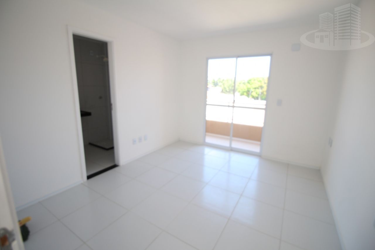 Casa à venda com 2 quartos, 81m² - Foto 8