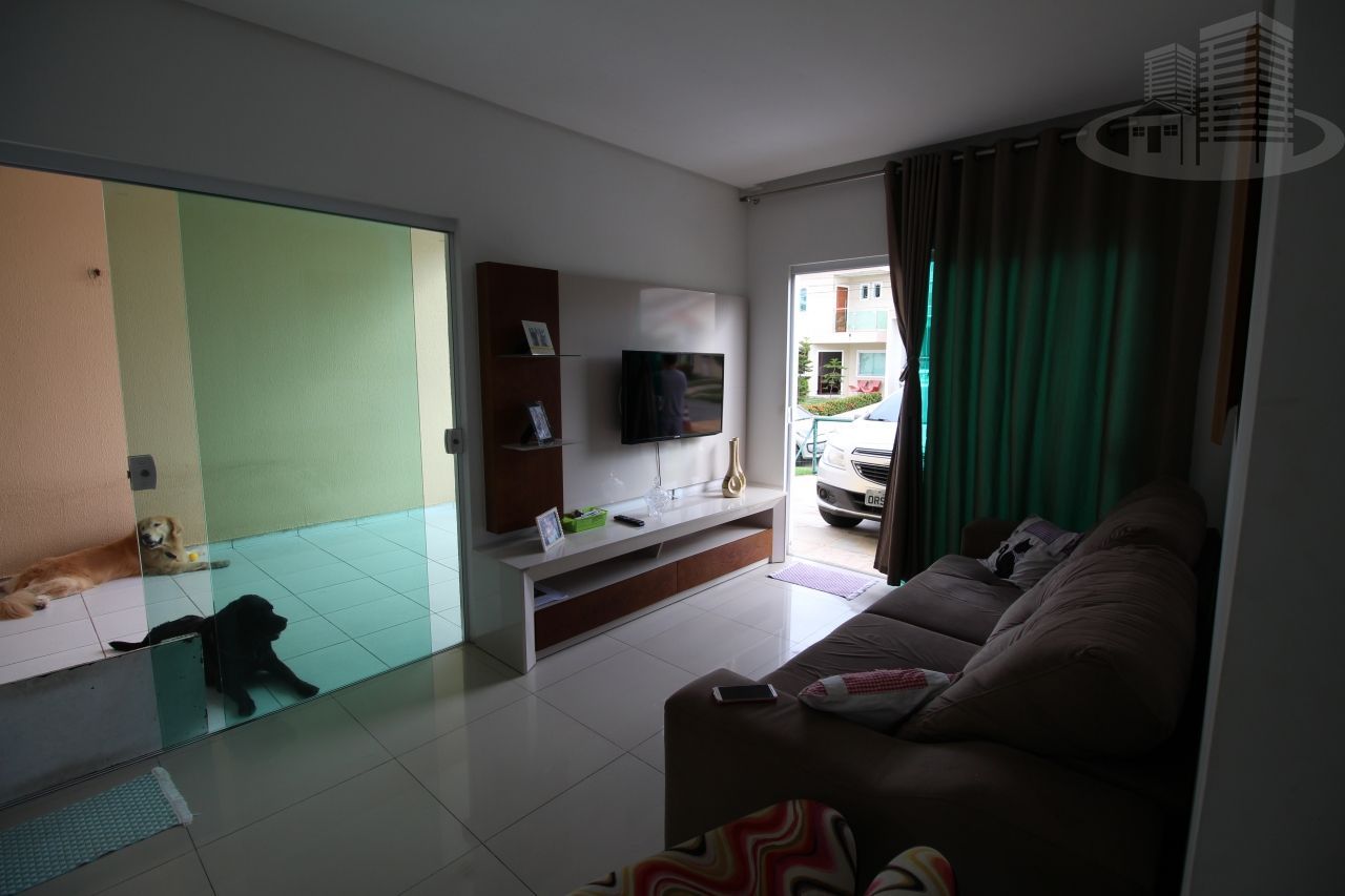 Casa de Condomínio à venda com 4 quartos, 215m² - Foto 5