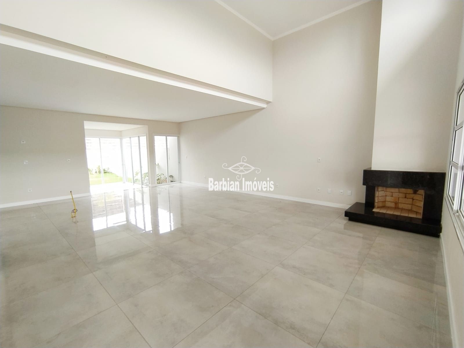 Casa, 3 quartos, 168 m² - Foto 4