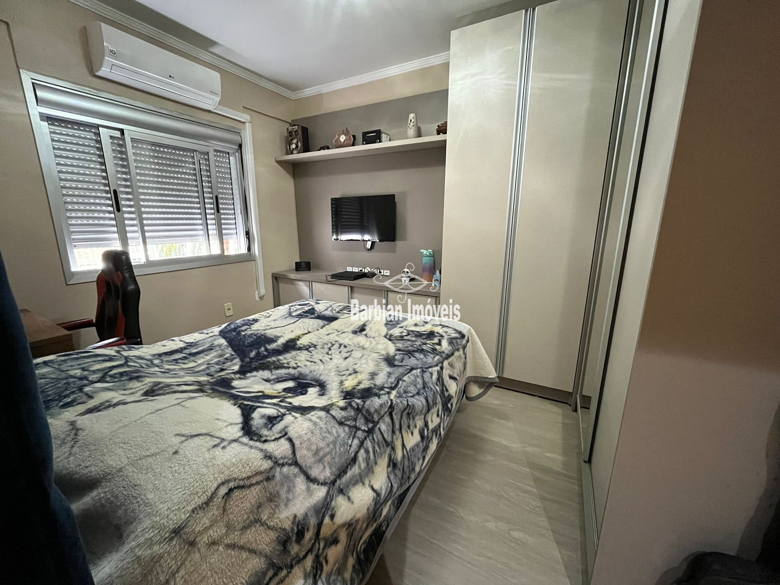 Apartamento à venda com 3 quartos, 83m² - Foto 13