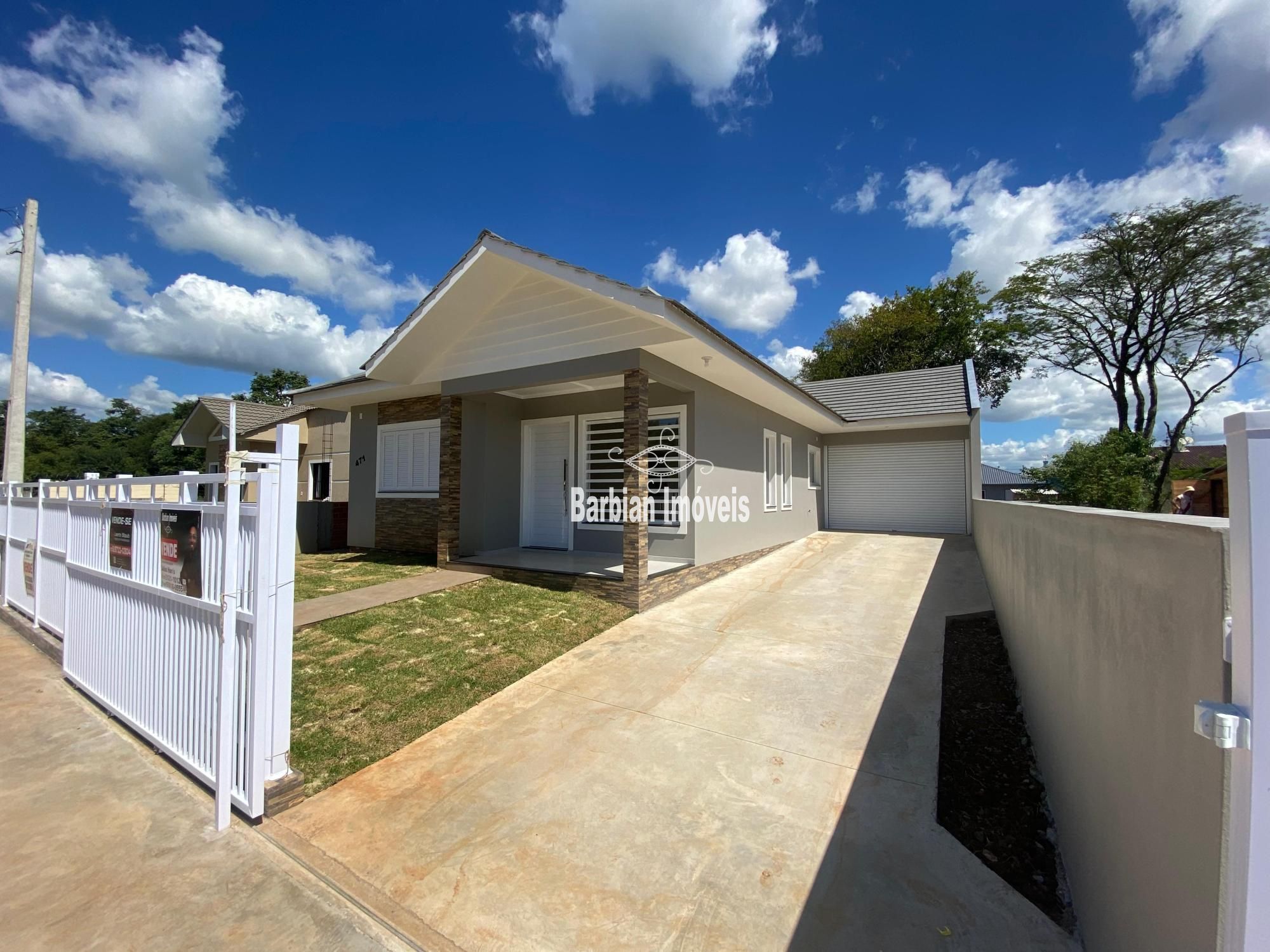 Casa à venda  no Linha Santa Cruz - Santa Cruz do Sul, RS. Imóveis