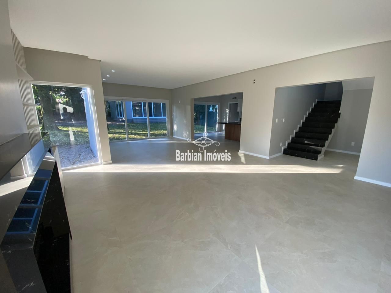 Casa, 3 quartos, 328 m² - Foto 4