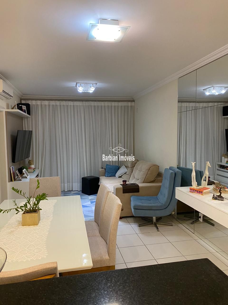 Apartamento à venda com 3 quartos, 105m² - Foto 2