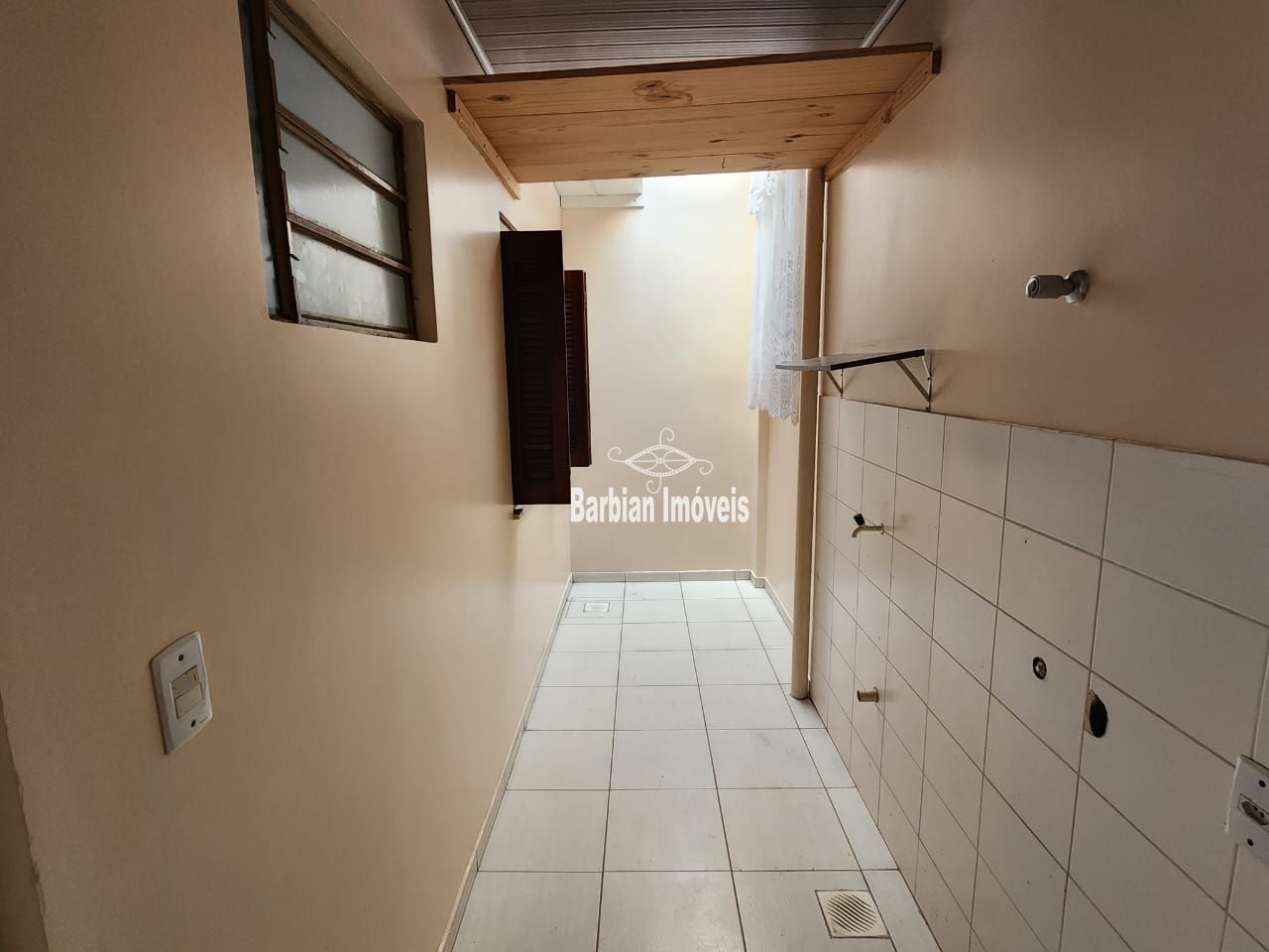 Casa à venda com 2 quartos, 65m² - Foto 11