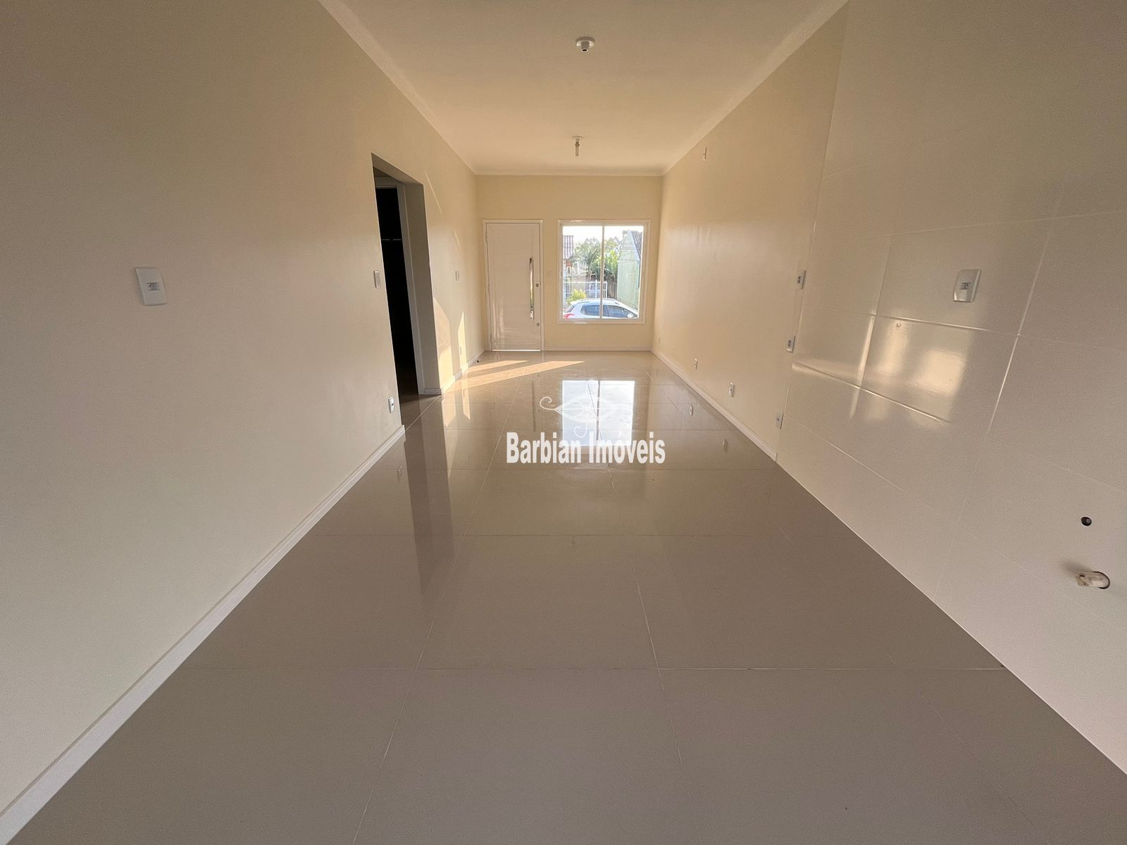 Casa à venda com 3 quartos, 110m² - Foto 3