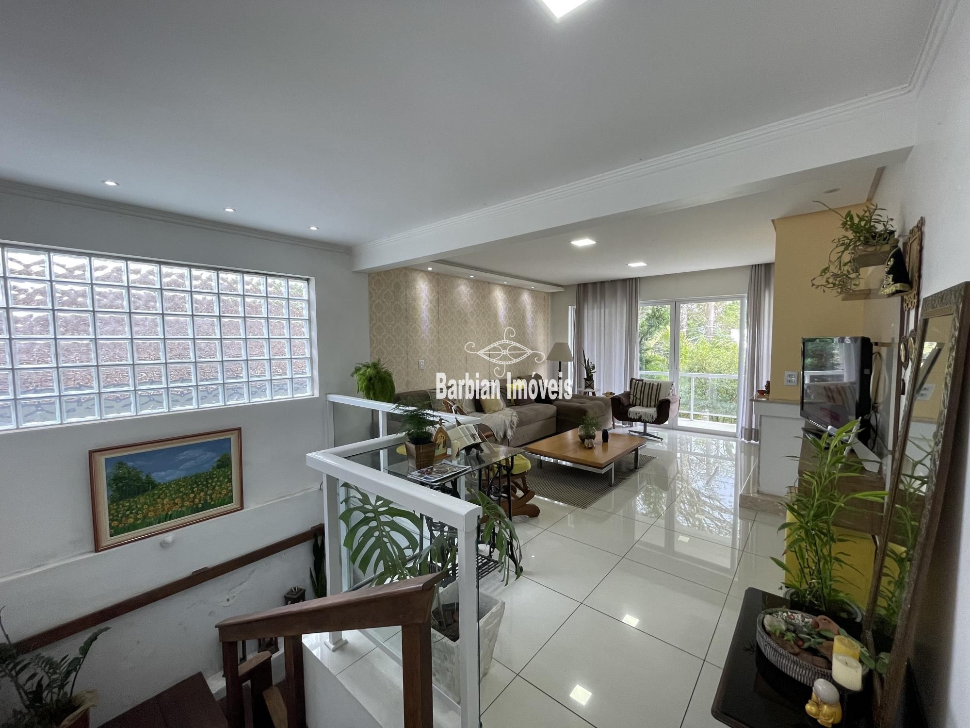 Casa à venda com 3 quartos, 202m² - Foto 5