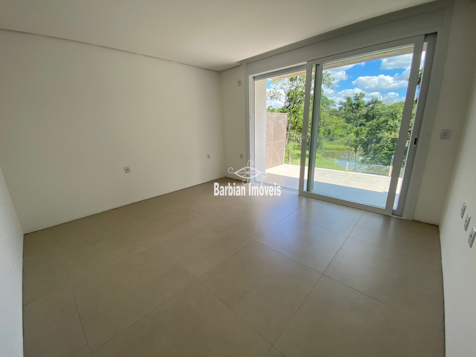 Apartamento à venda com 3 quartos, 212m² - Foto 22