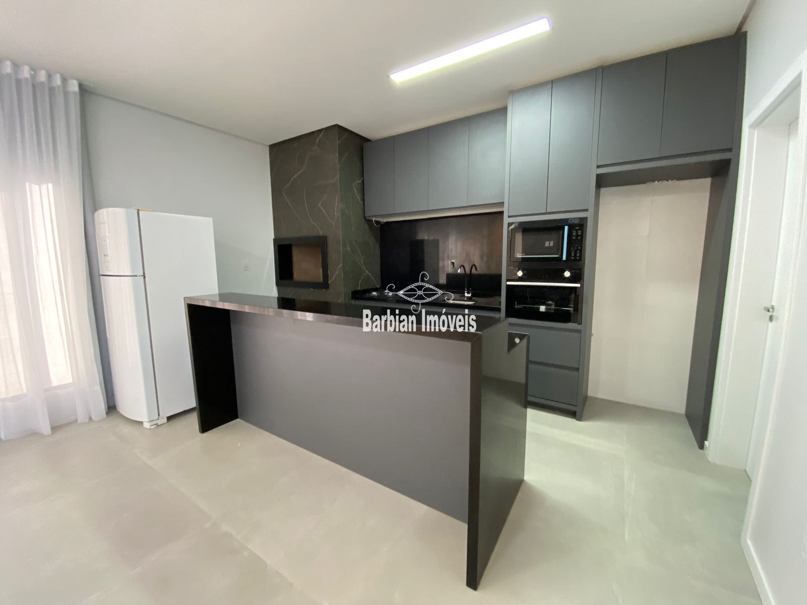 Casa à venda com 3 quartos, 181m² - Foto 11