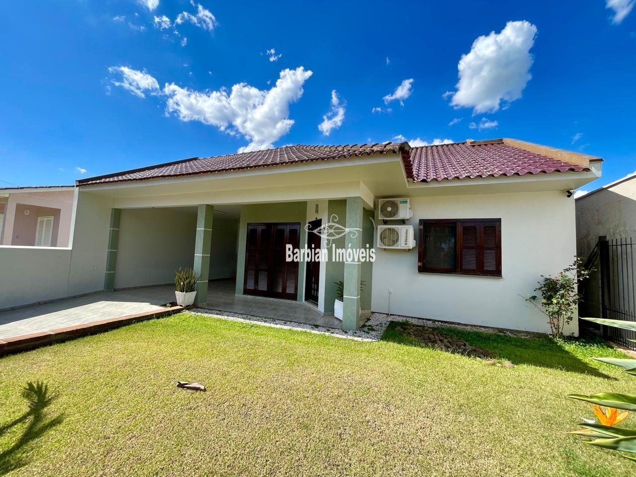 Casa à venda  no Centro - Vera Cruz, RS. Imóveis