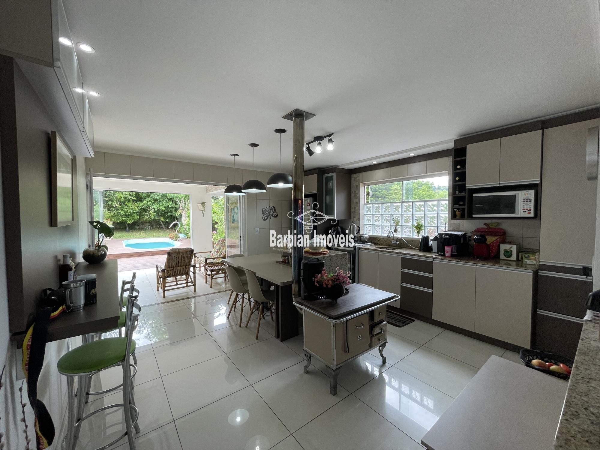 Casa à venda com 3 quartos, 202m² - Foto 7