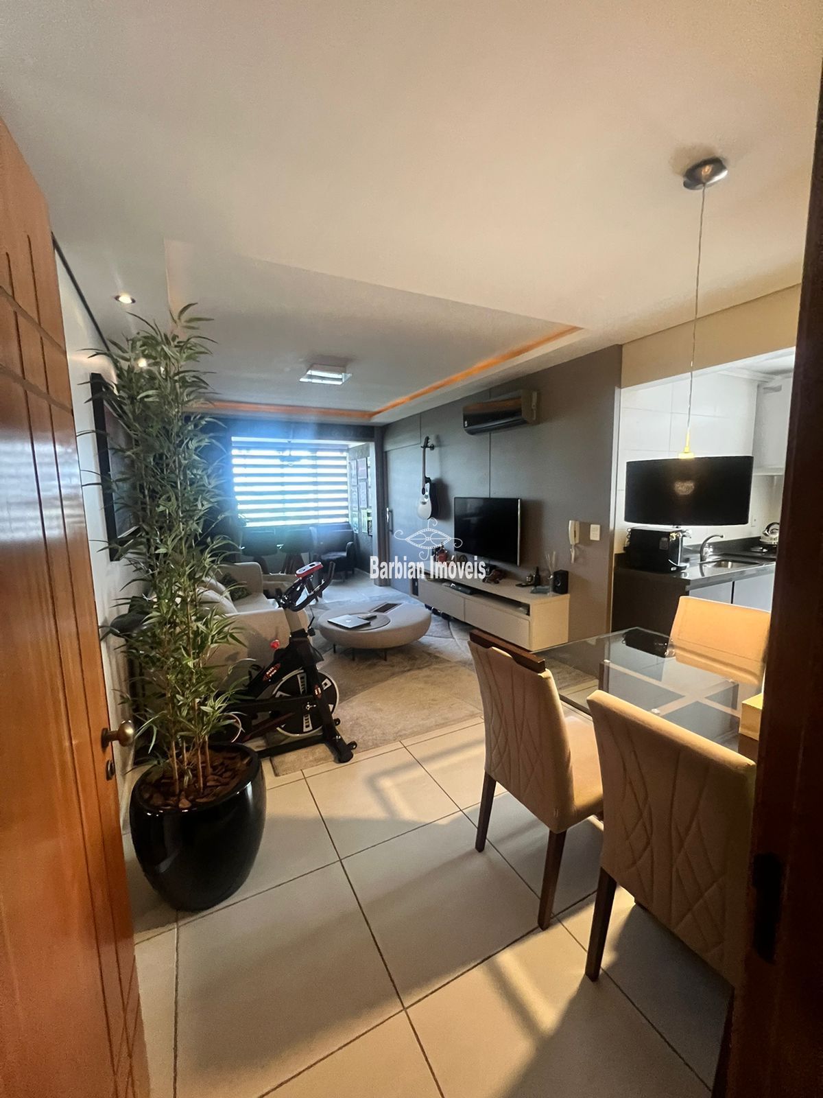 Apartamento à venda com 2 quartos, 74m² - Foto 4