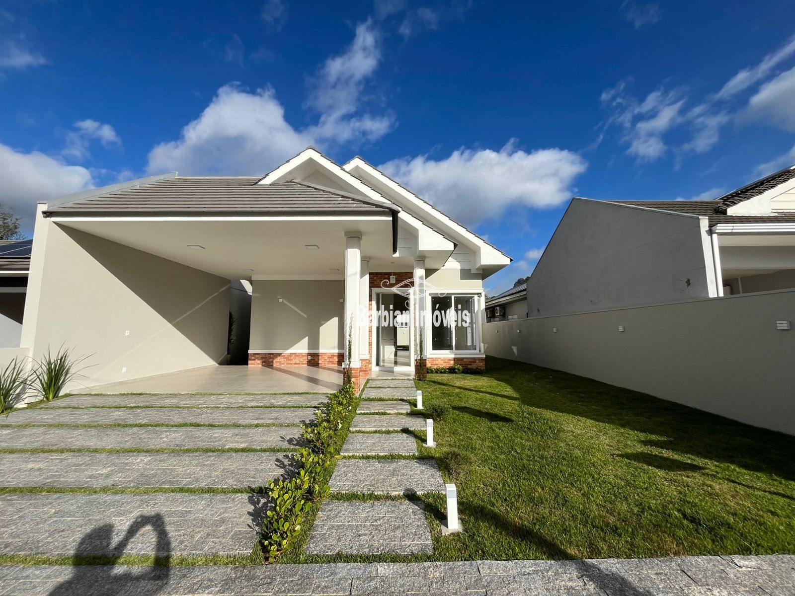 Casa à venda  no Country - Santa Cruz do Sul, RS. Imóveis