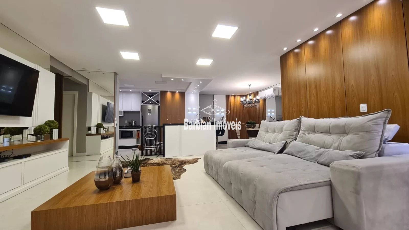 Apartamento à venda com 3 quartos, 136m² - Foto 2