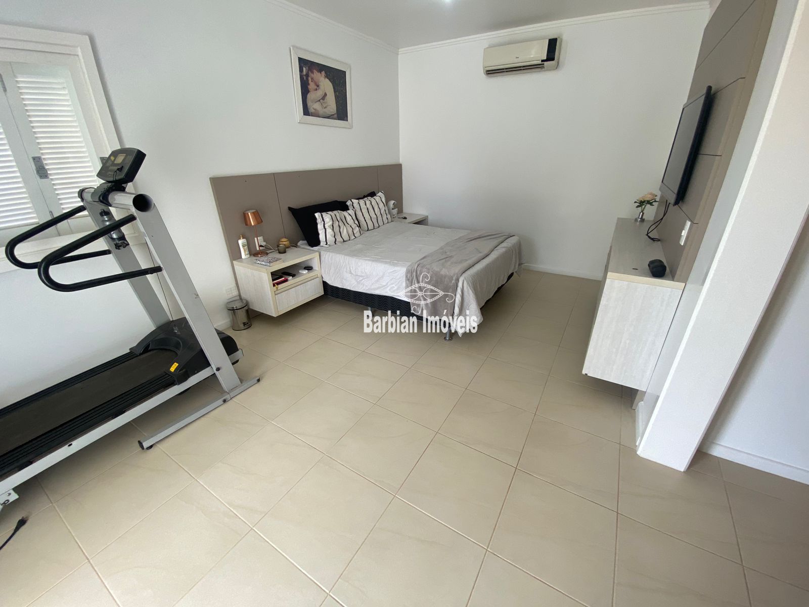 Casa à venda com 4 quartos, 204m² - Foto 14