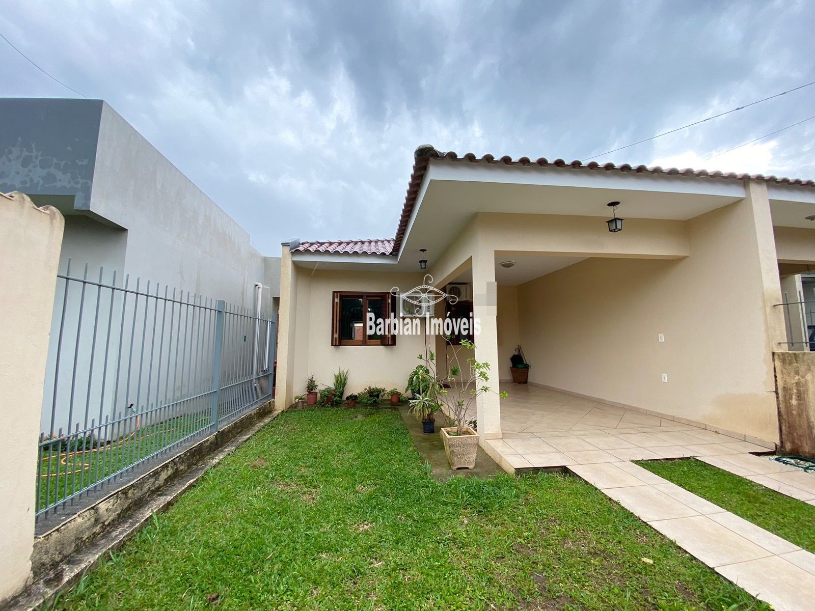 Casa à venda com 2 quartos, 59m² - Foto 2