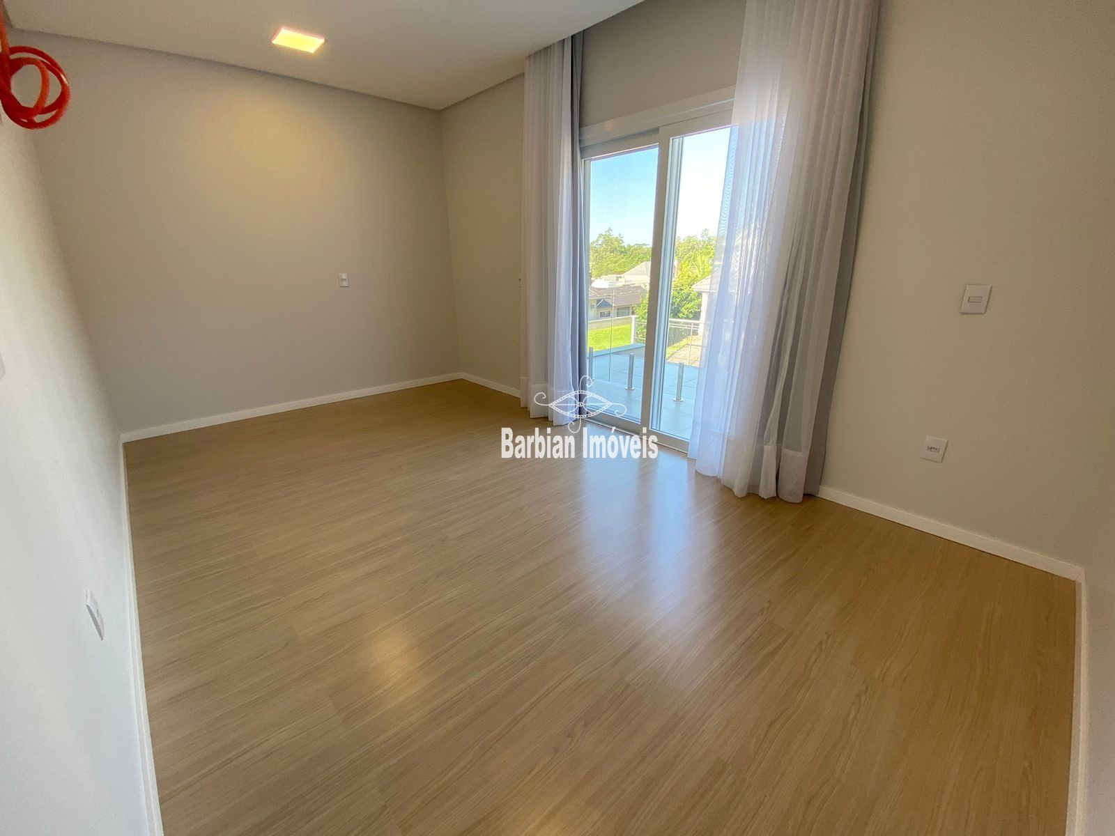 Casa à venda com 3 quartos, 181m² - Foto 14