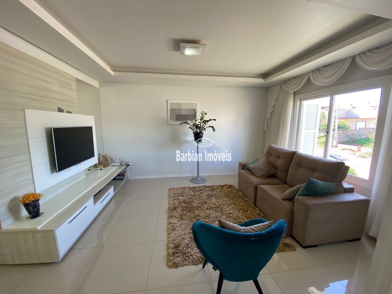 Casa à venda com 4 quartos, 262m² - Foto 3