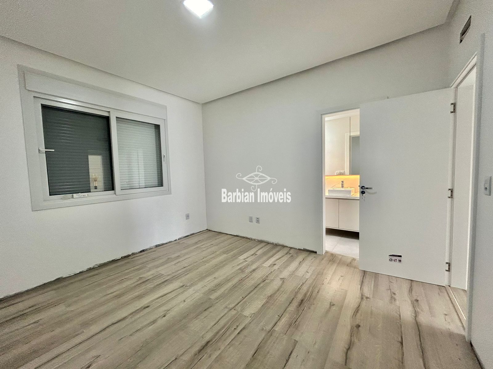 Casa à venda com 3 quartos, 227m² - Foto 15