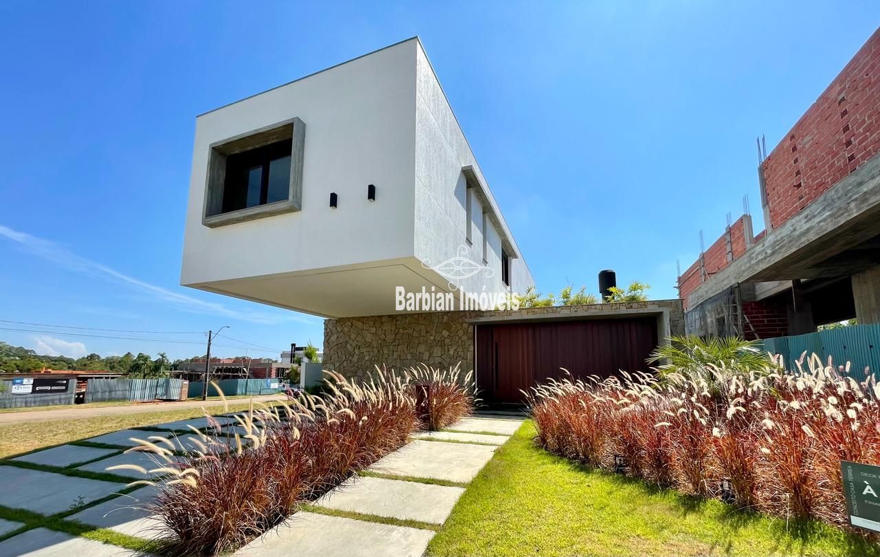 Casa, 3 quartos, 245 m² - Foto 1