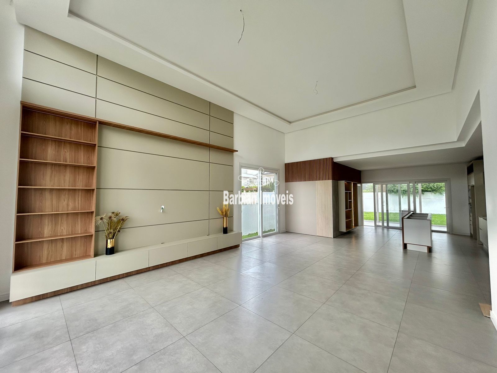 Casa, 3 quartos, 227 m² - Foto 2