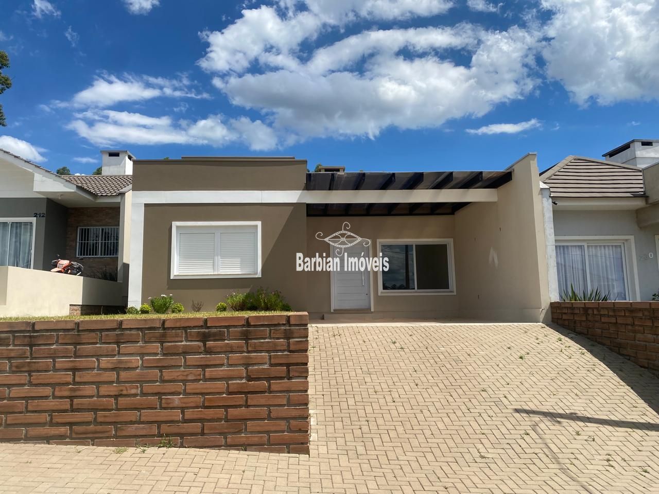 Casa à venda  no Linha Santa Cruz - Santa Cruz do Sul, RS. Imóveis