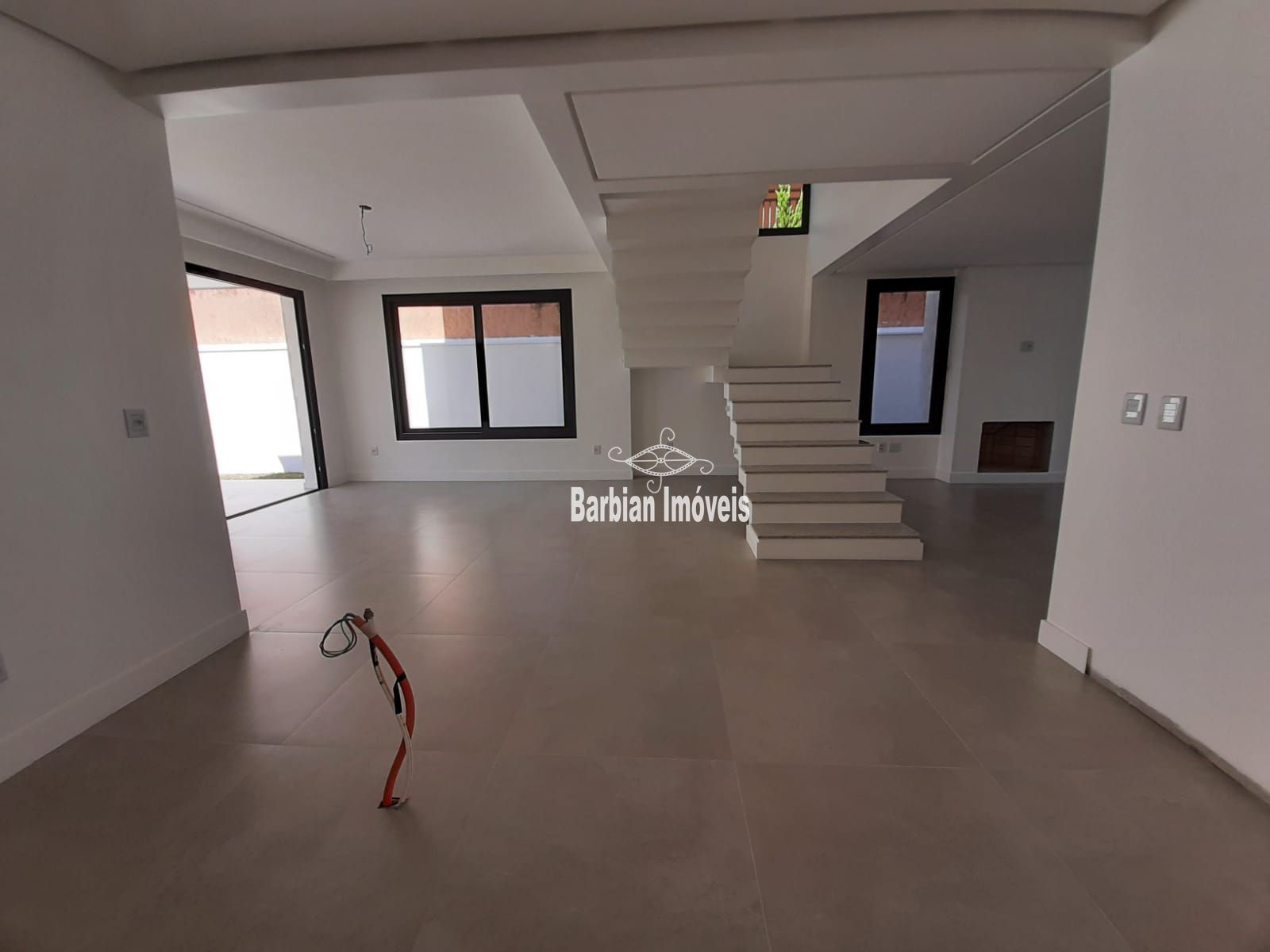 Casa à venda com 3 quartos, 208m² - Foto 14