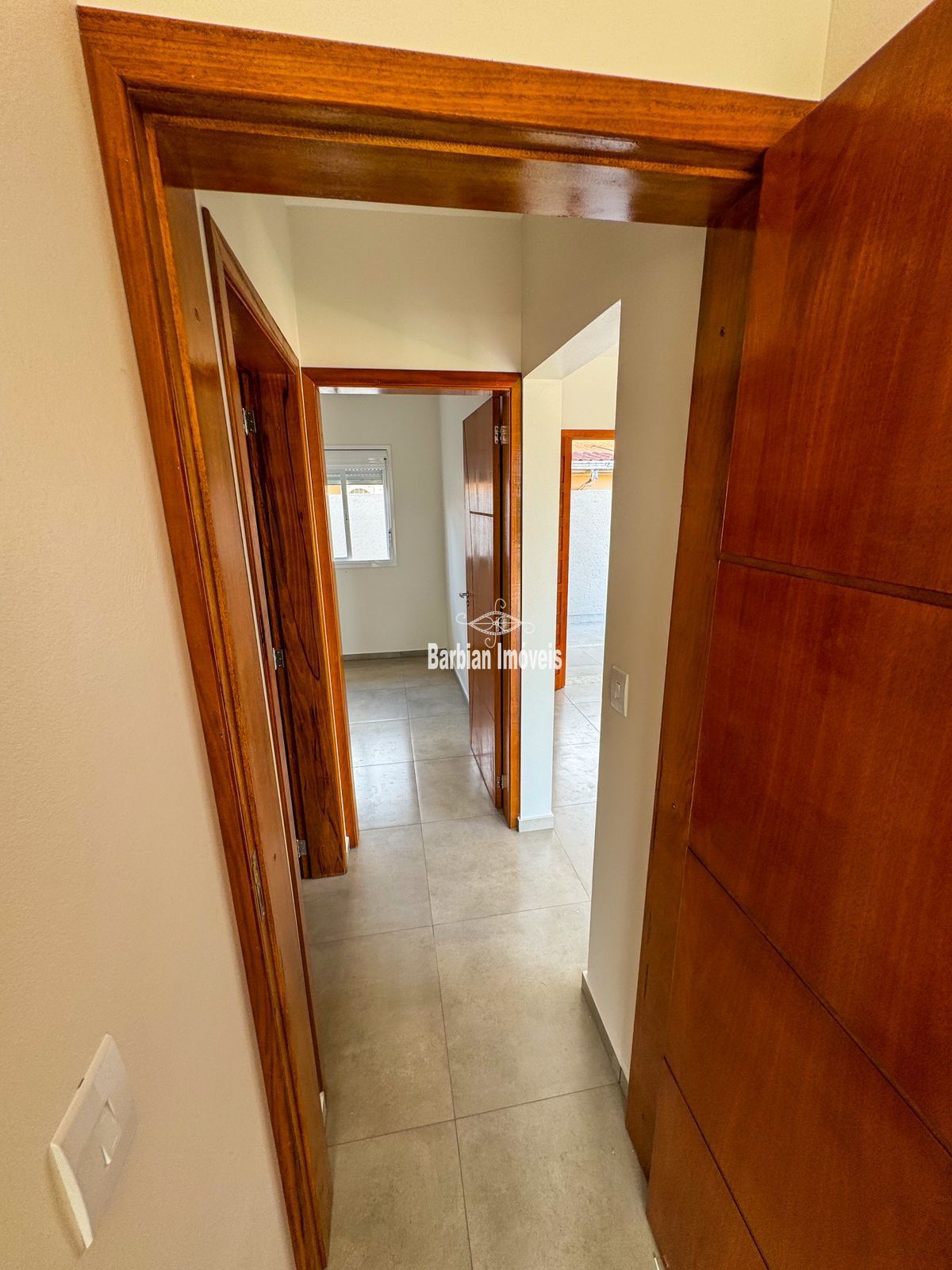 Casa à venda com 2 quartos, 51m² - Foto 11