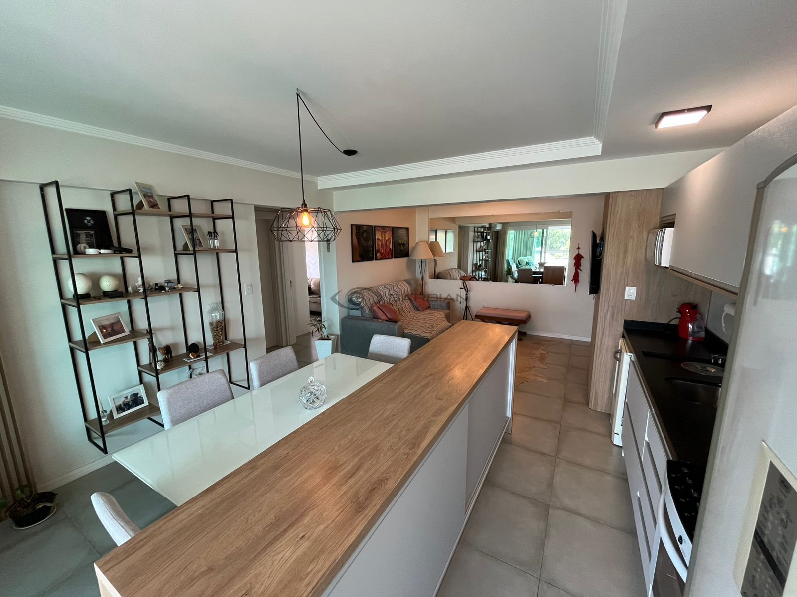 Apartamento com 2 Dormitórios à venda, 90 m² por R$ 850.000,00 Apartamento com 2 Dormitórios à venda, 90 m² por R$ 850.000,00