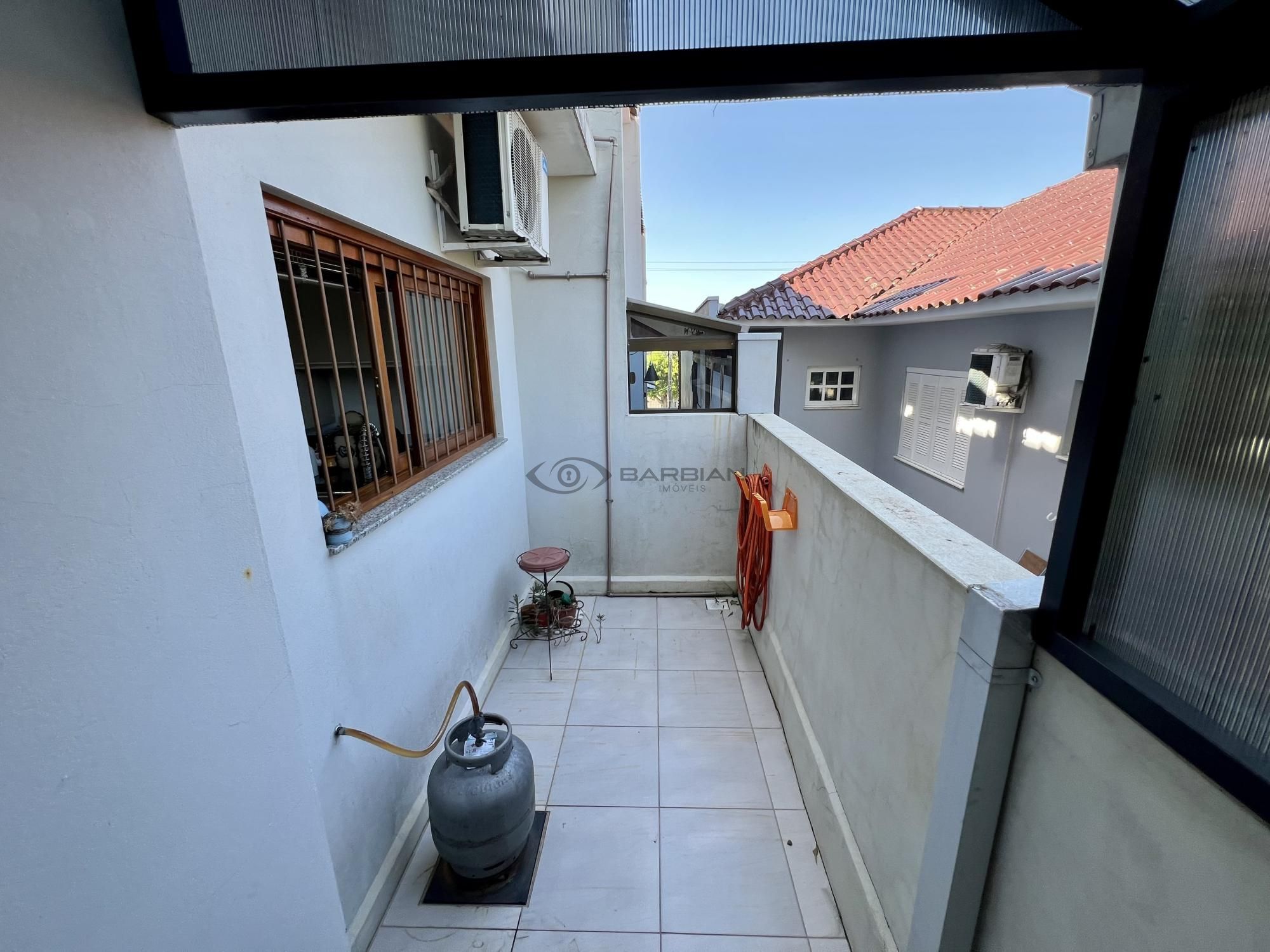 Apartamento com 3 Dormitórios à venda, 105 m² por R$ 550.000,00 Apartamento com 3 Dormitórios à venda, 105 m² por R$ 550.000,00