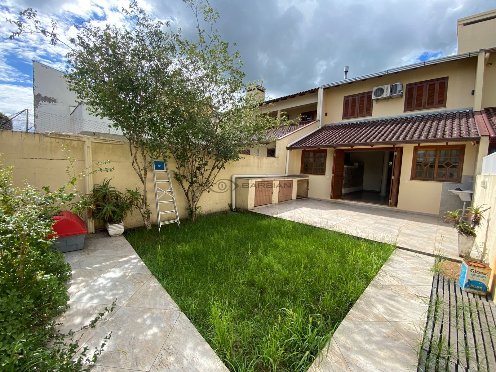 Apartamento com 3 Dormitórios à venda, 144 m² por R$ 650.000,00 Apartamento com 3 Dormitórios à venda, 144 m² por R$ 650.000,00