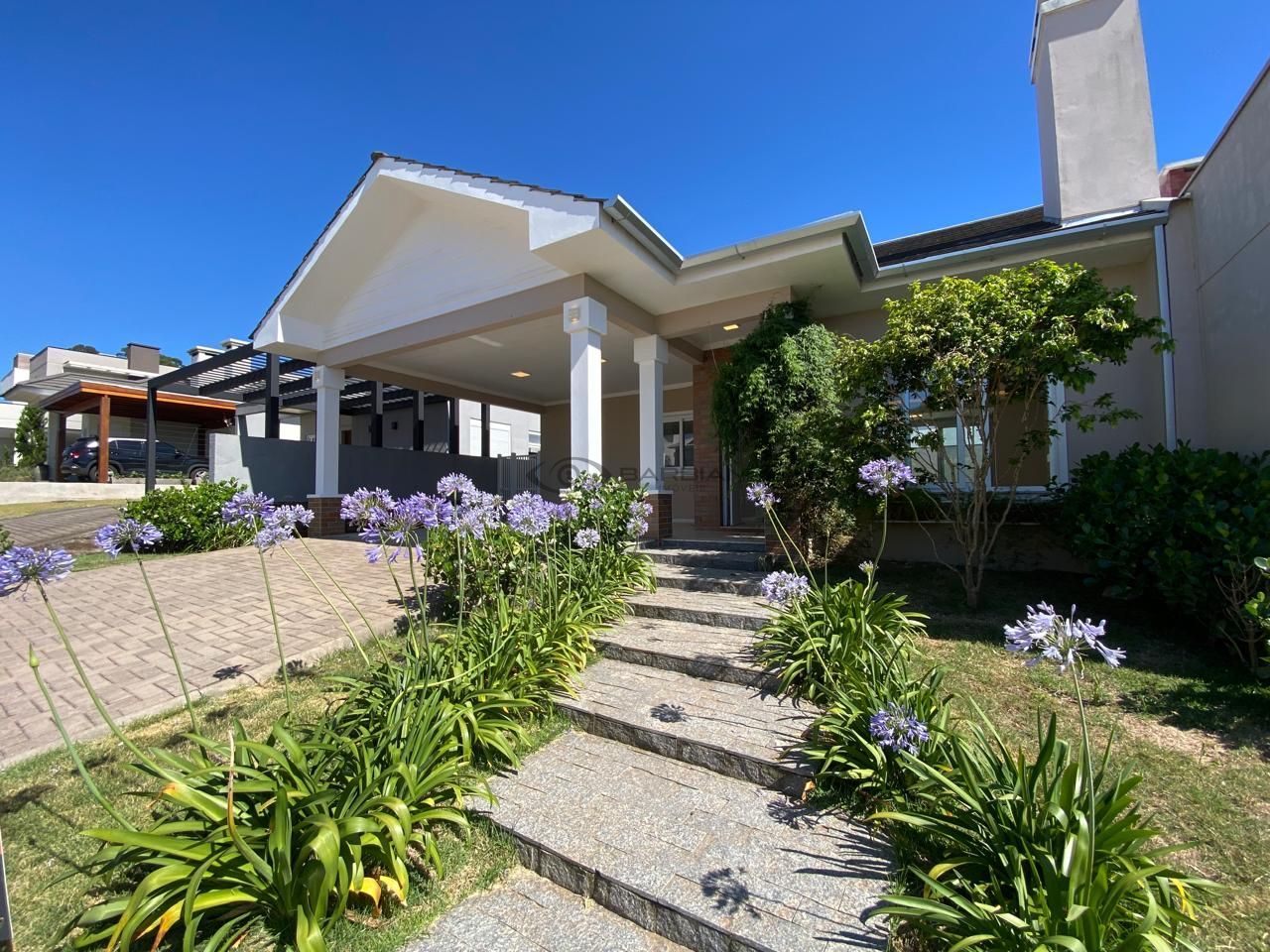 Casa à venda  no Country - Santa Cruz do Sul, RS. Imóveis