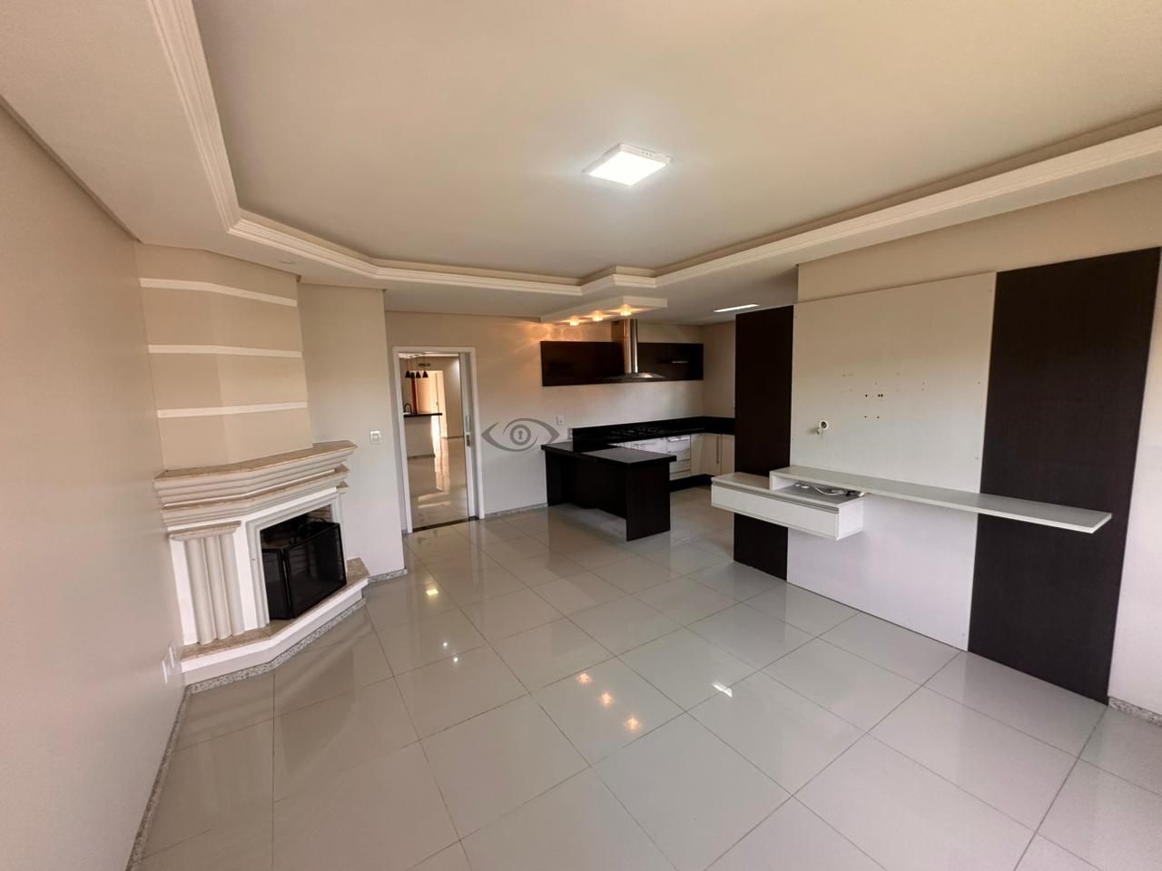 Casa com 3 Dormitórios à venda, 214 m² por R$ 950.000,00 Casa com 3 Dormitórios à venda, 214 m² por R$ 950.000,00