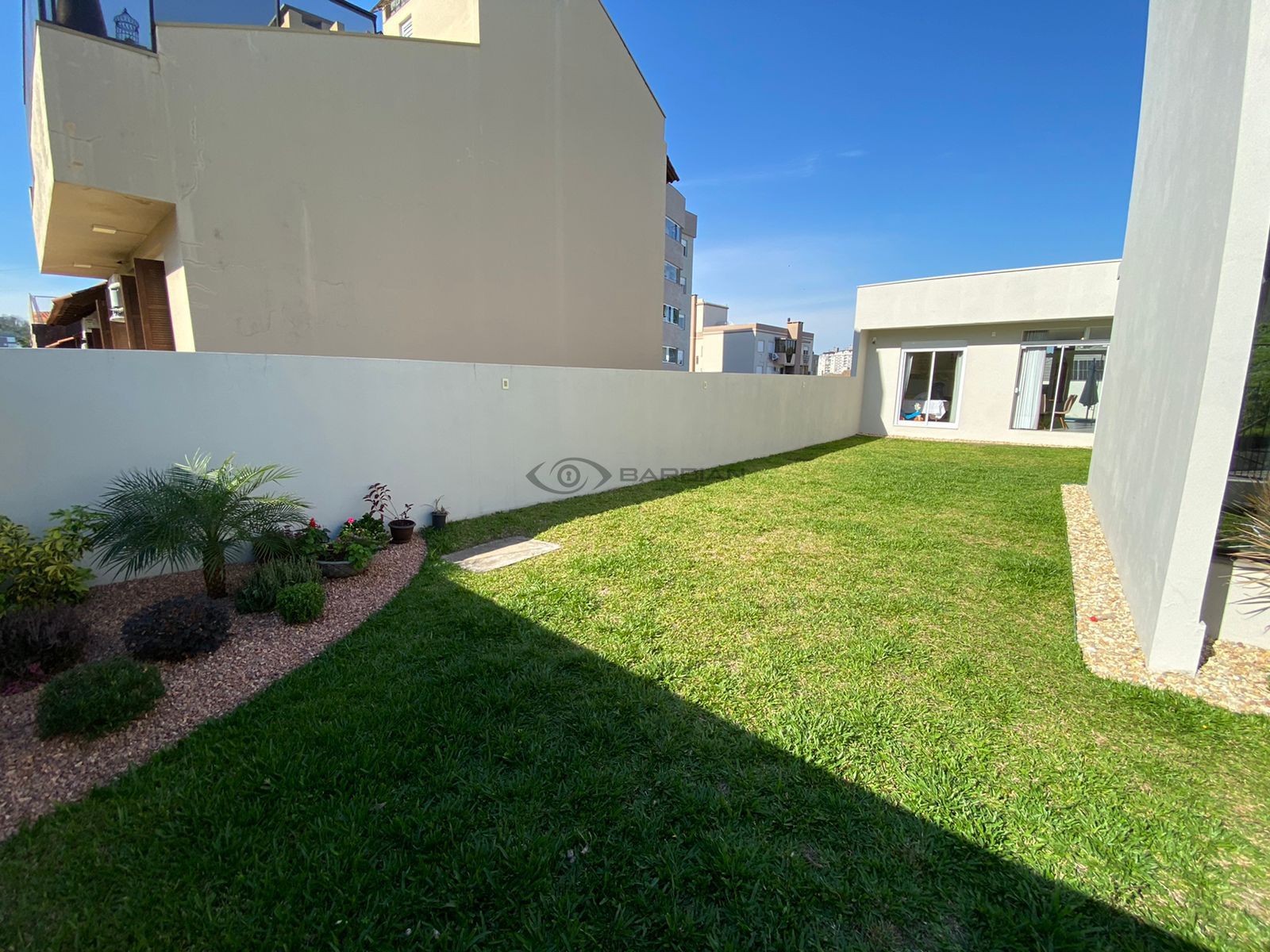Casa com 4 Dormitórios à venda, 228 m² por R$ 2.100.000,00 Casa com 4 Dormitórios à venda, 228 m² por R$ 2.100.000,00