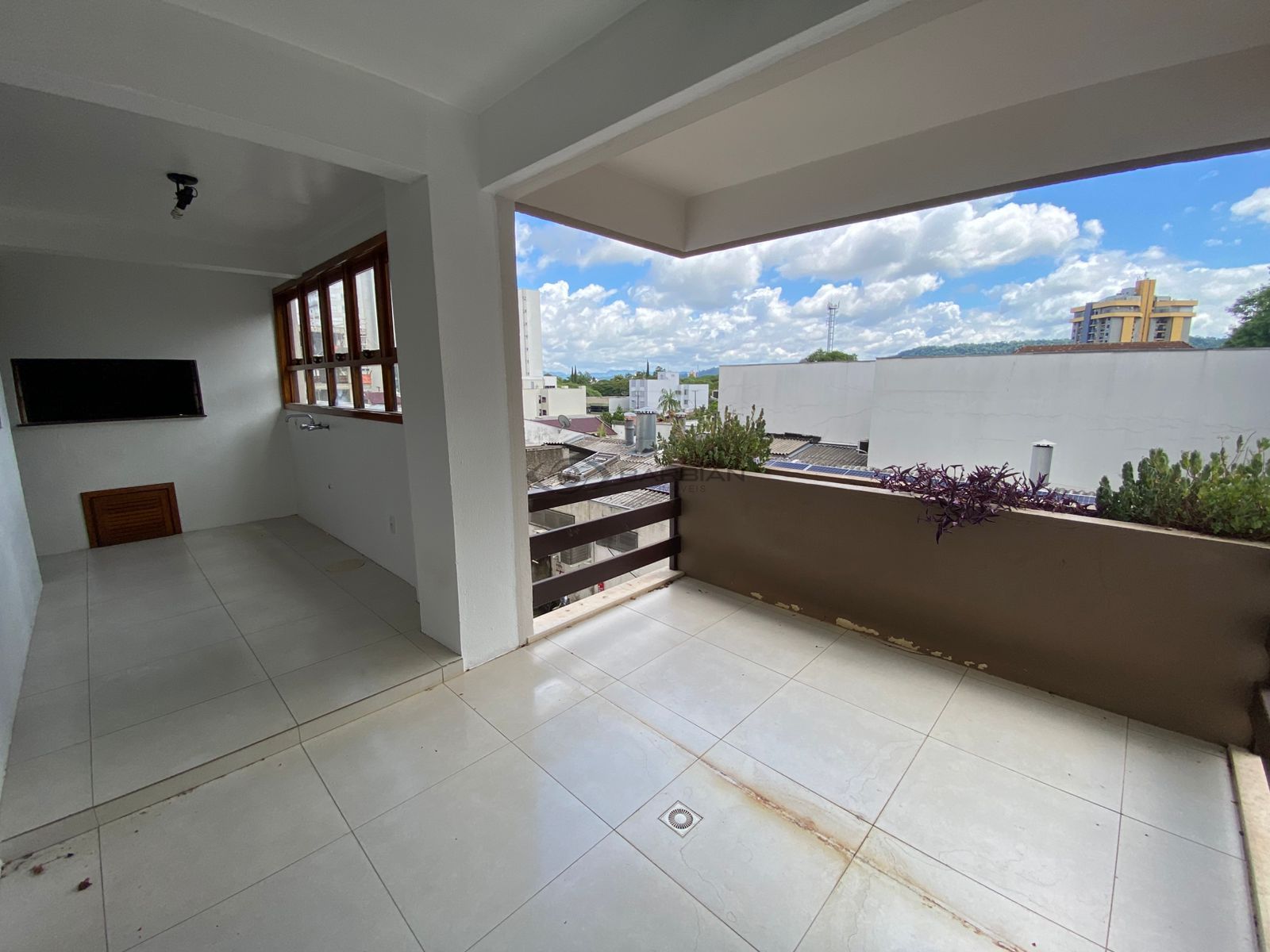 Apartamento com 4 Dormitórios à venda, 234 m² por R$ 800.000,00 Apartamento com 4 Dormitórios à venda, 234 m² por R$ 800.000,00