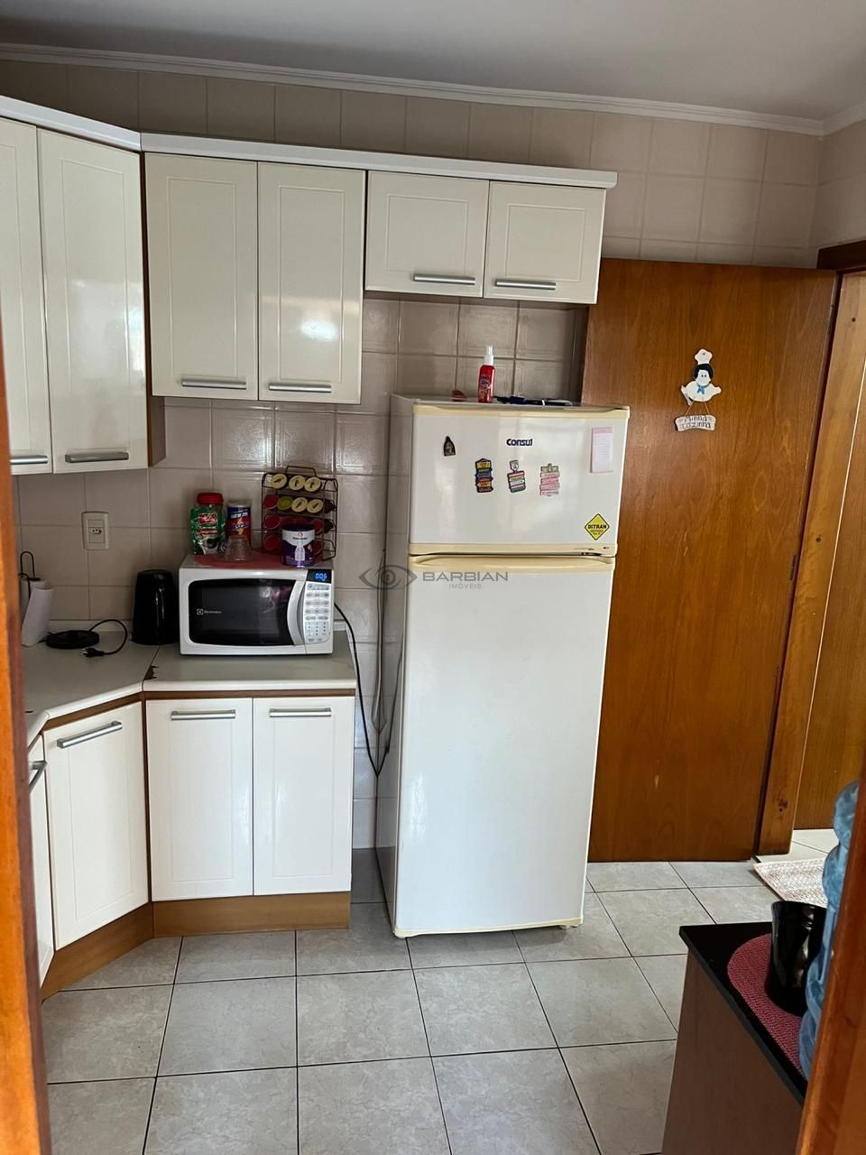 Apartamento com 2 Dormitórios à venda, 73 m² por R$ 300.000,00 Apartamento com 2 Dormitórios à venda, 73 m² por R$ 300.000,00