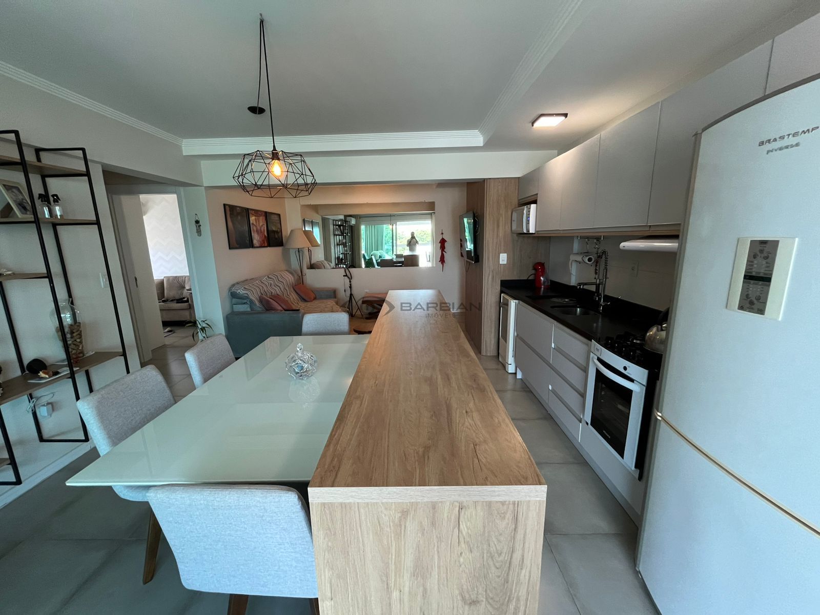 Apartamento com 2 Dormitórios à venda, 90 m² por R$ 850.000,00 Apartamento com 2 Dormitórios à venda, 90 m² por R$ 850.000,00