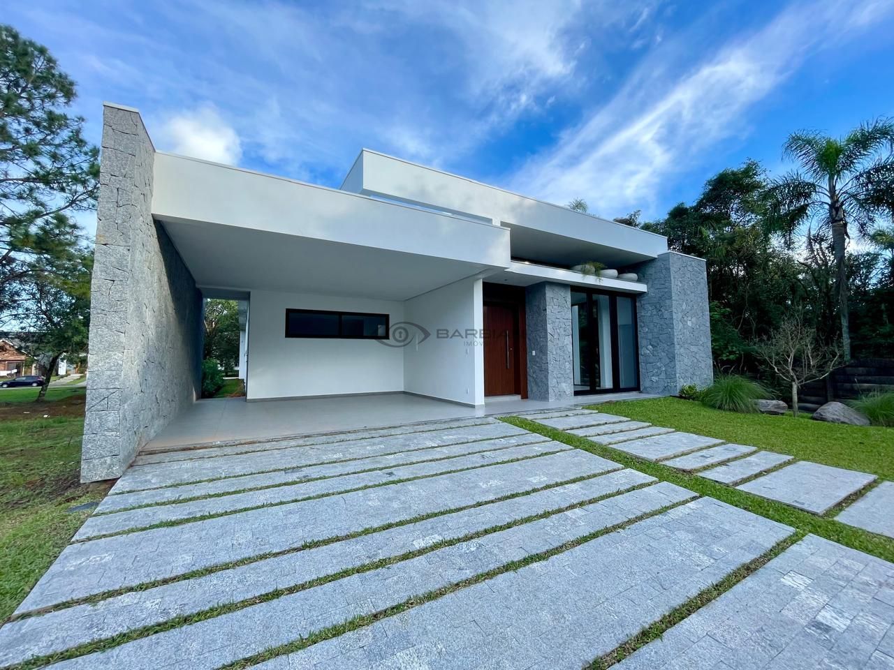Casa à venda  no Country - Santa Cruz do Sul, RS. Imóveis