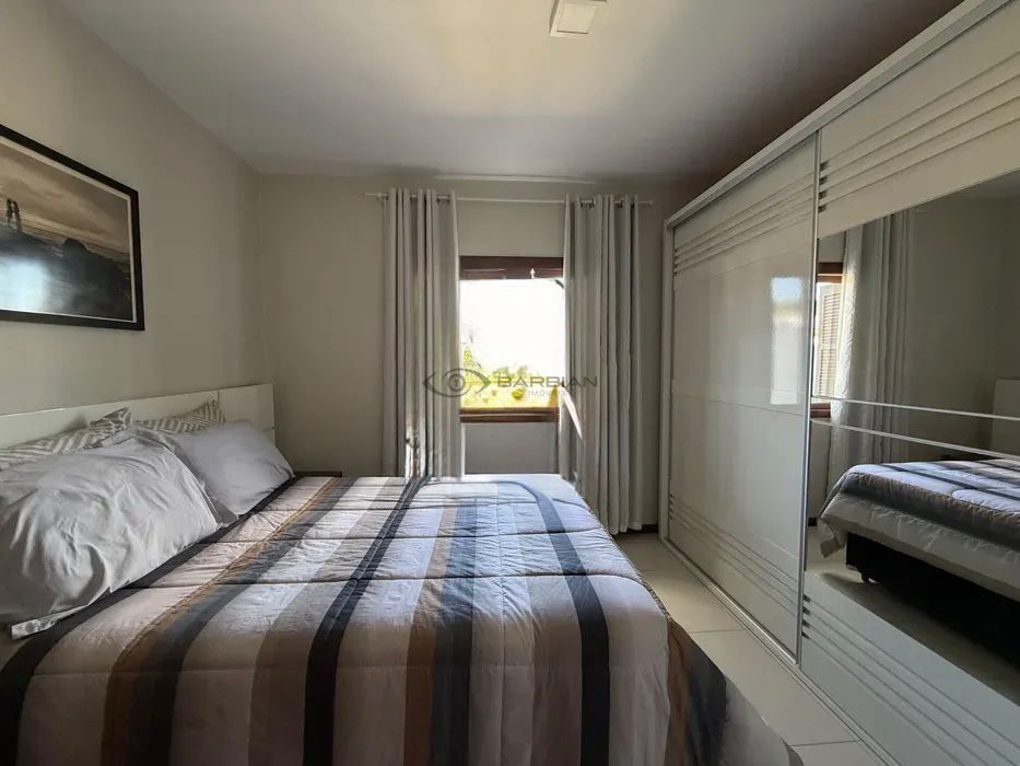 Apartamento com 2 Dormitórios à venda, 82 m² por R$ 430.000,00 Apartamento com 2 Dormitórios à venda, 82 m² por R$ 430.000,00